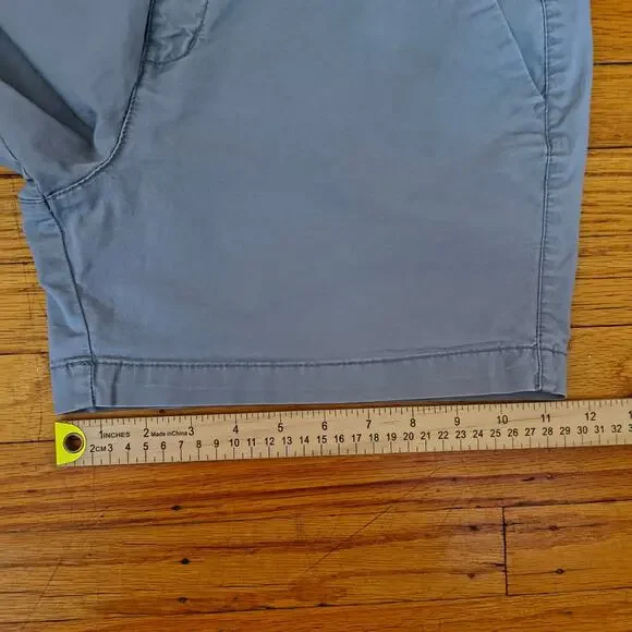 Old Navy Women's Gray Casual Chino Style "Everyday Shorts" Shorts Size 6 - Picture 9 of 11